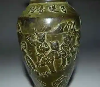 Čínsky Bronzové Vázy s Dynastie Ming XuanDe Mark-----Kwun Yam synovia