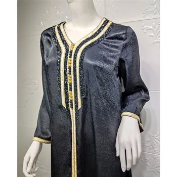 Móda Moslimských Hidžáb Dlho Maxi Šaty Žien Black Diamond Páse S Nástrojmi Marocký Kaftan Turecko Arabčina Župan Islamské Oblečenie Eid Ramadánu